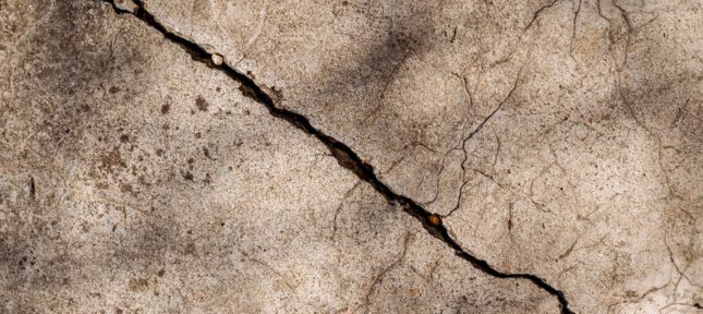 close-up view of a crack in the wall of a building